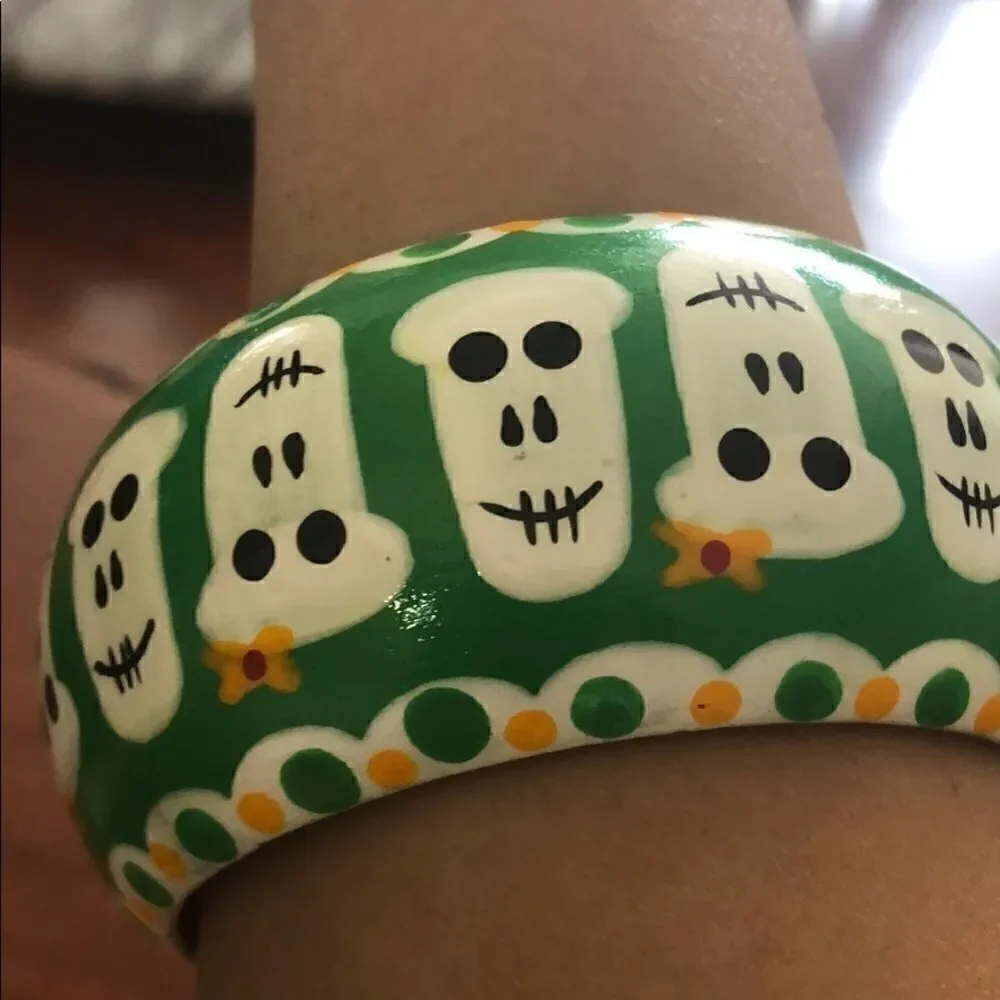 Wood hand painted skull bracelet